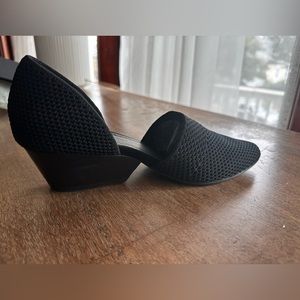 Eileen Fisher D’Orsay Hallo Pump, Black, Size 7